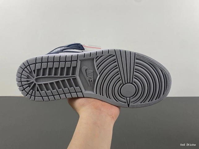 Mid Jordan Midnight 48 6398 Navy DQ8426- 1 Grey Wolf  WellDesigned 0802